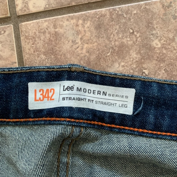 Lee Modern Series Jean in size 32x 34 - Picture 2 of 5